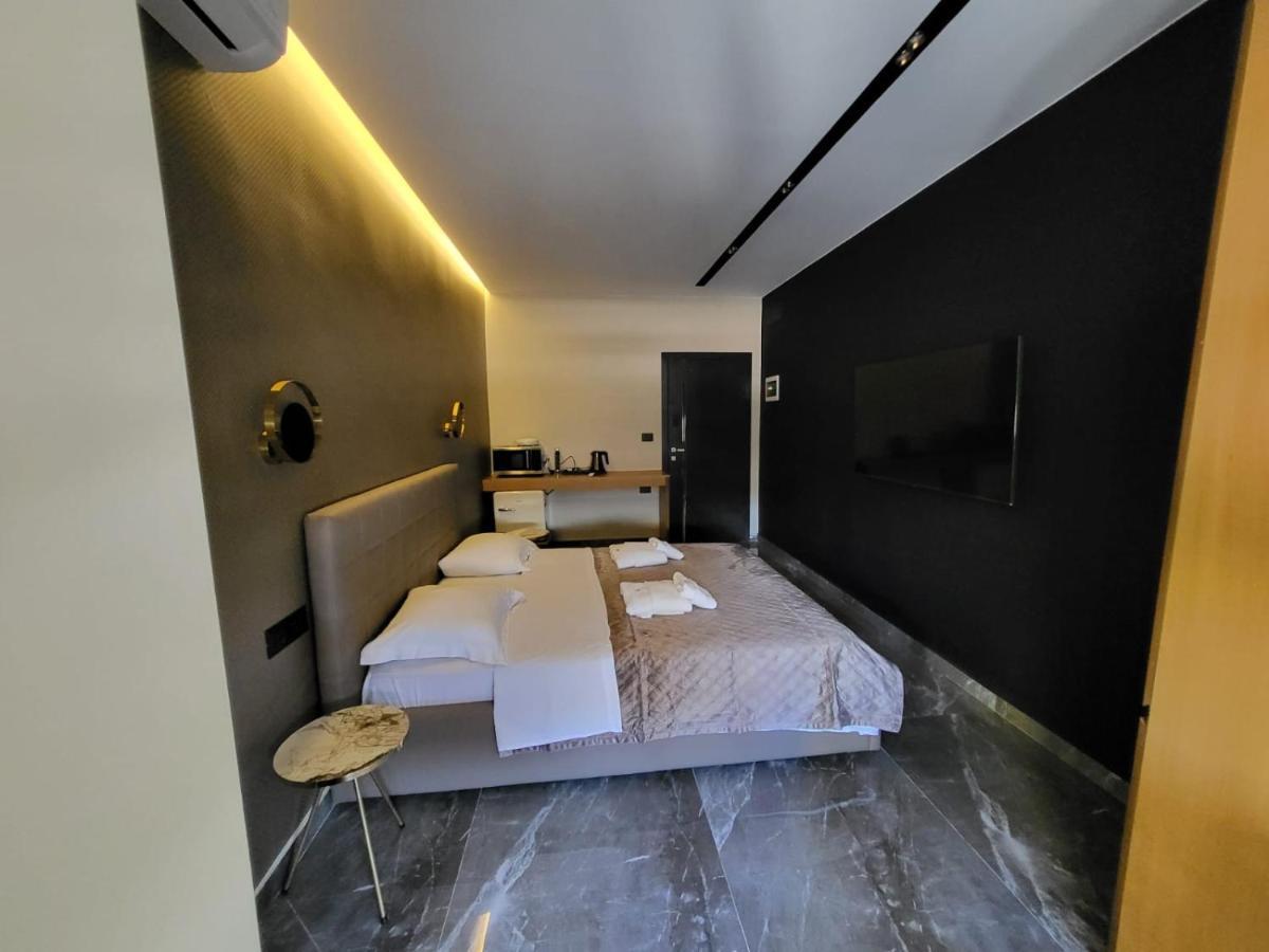 La Mirage Apartment 04 Тирана Екстер'єр фото