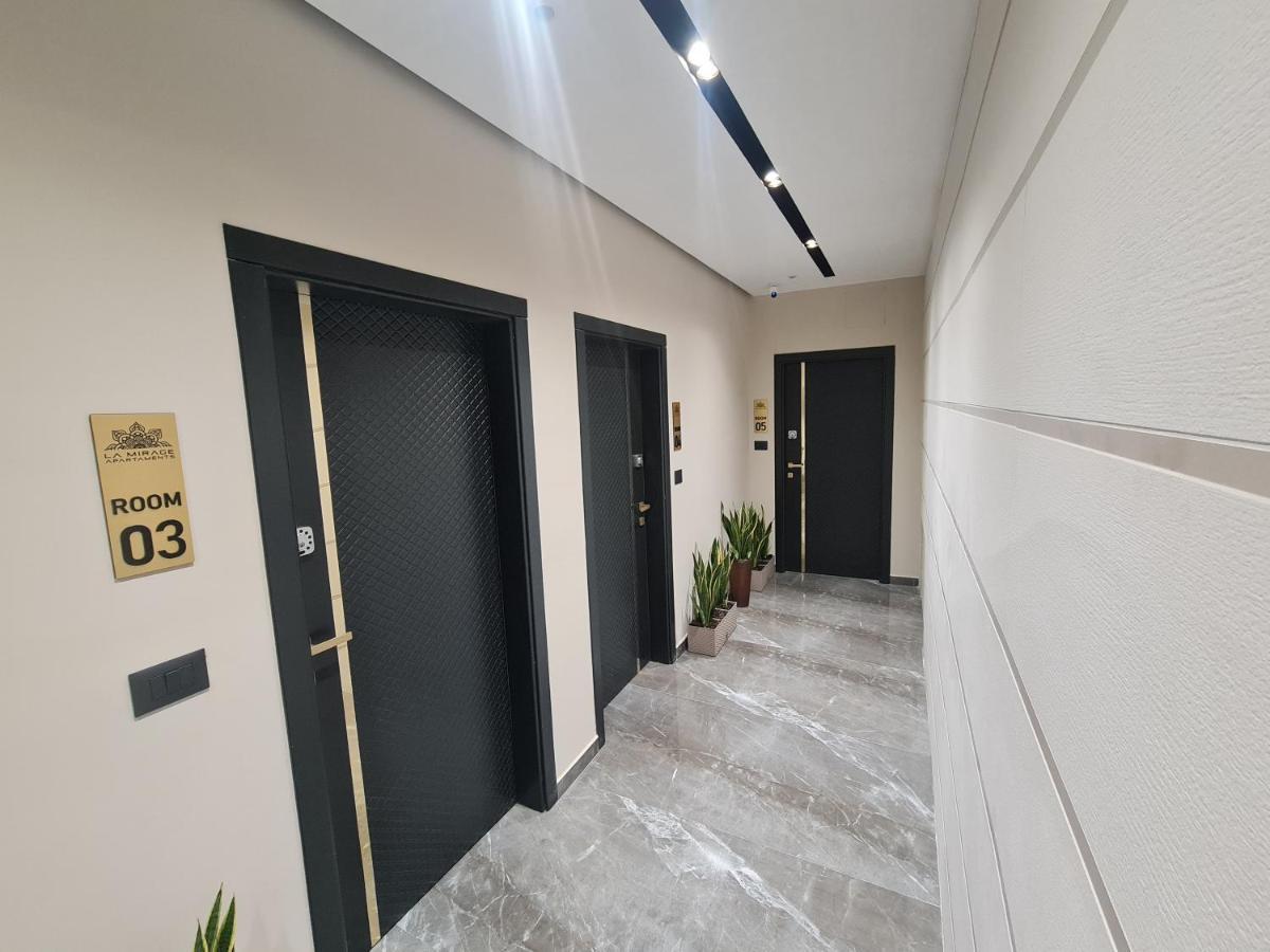 La Mirage Apartment 04 Тирана Екстер'єр фото