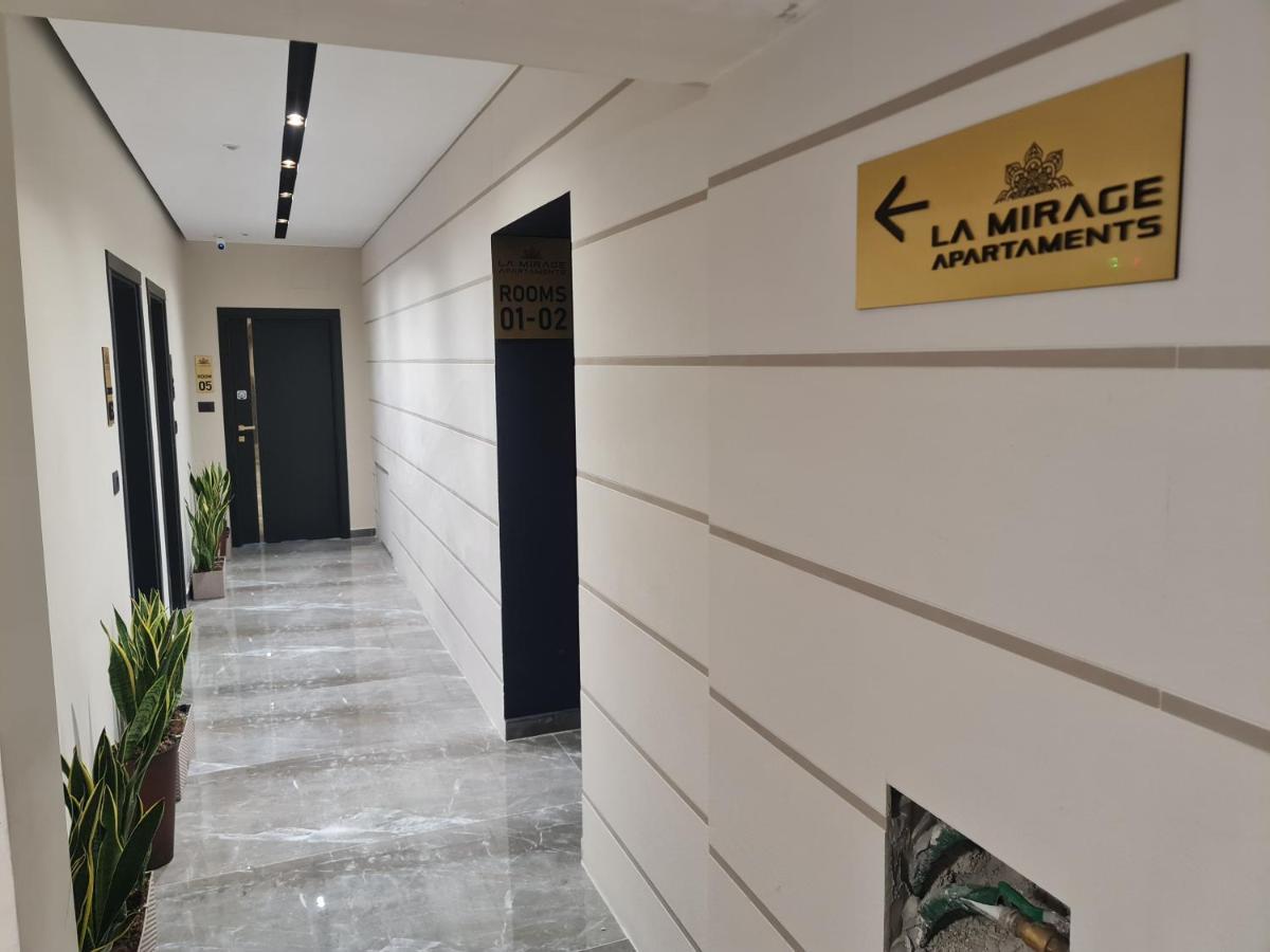 La Mirage Apartment 04 Тирана Екстер'єр фото